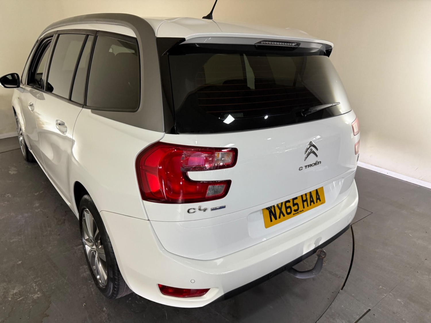 Used Citroen C4 Grand Picasso 2015 for sale - 76424104: Photo 55