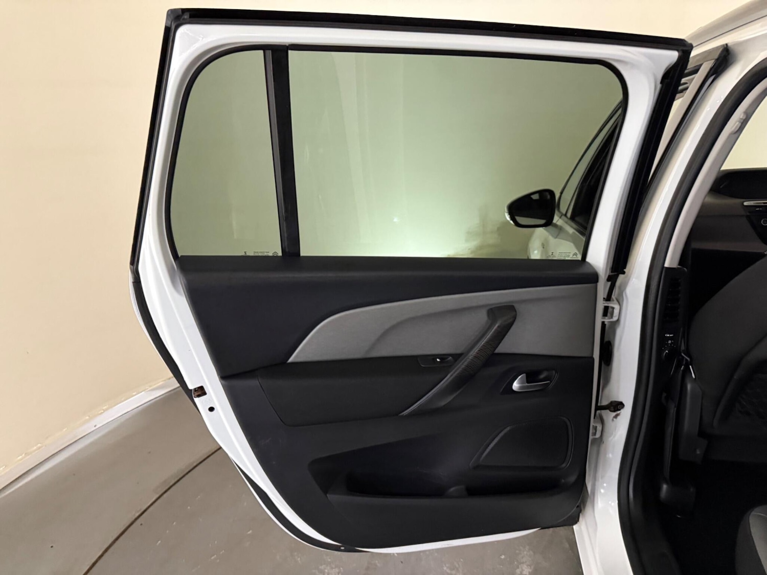 Used Citroen C4 Grand Picasso 2015 for sale - 76424104: Photo 61