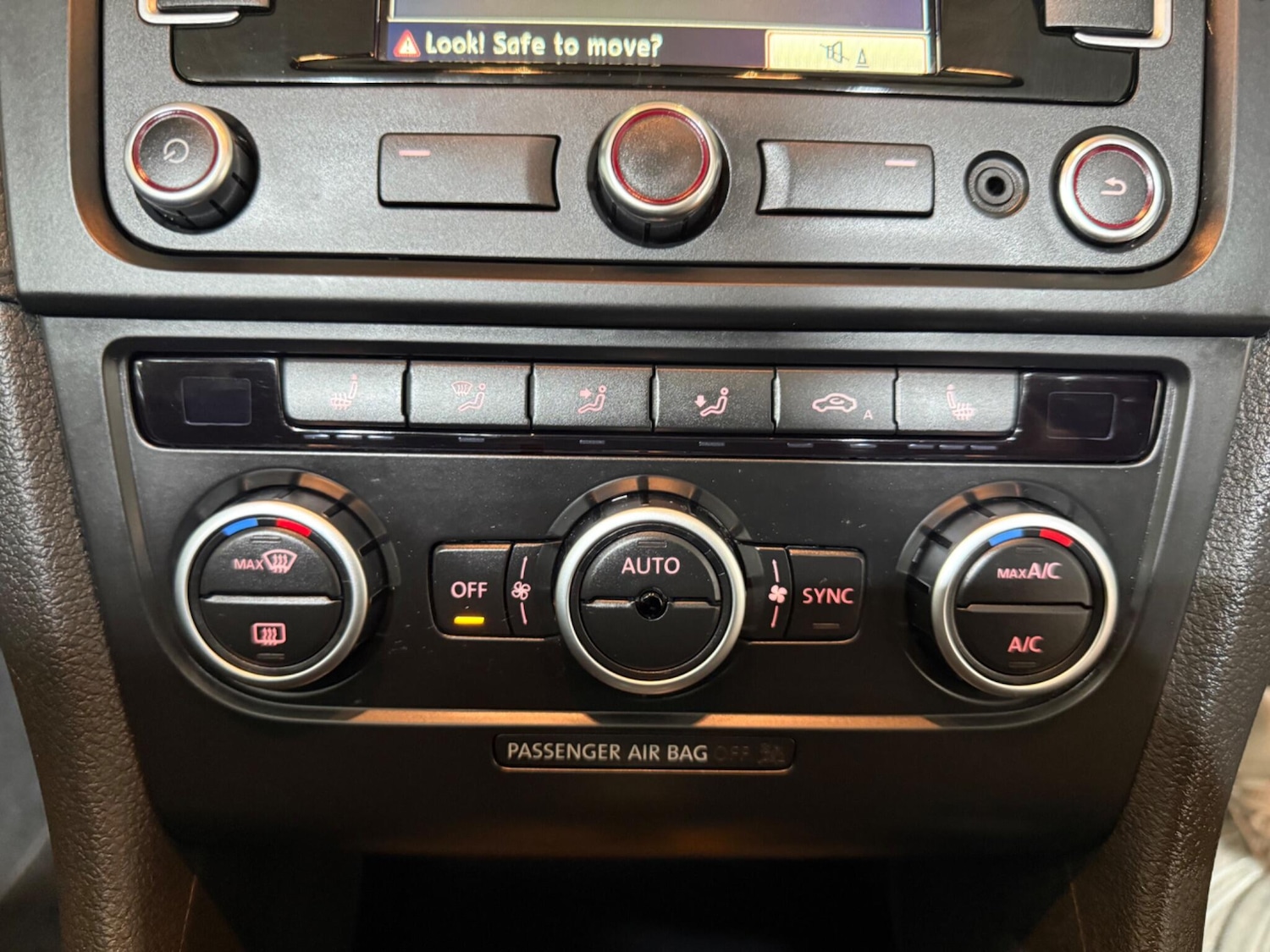 Used Volkswagen Golf 2014 for sale - 76409182: Photo 39