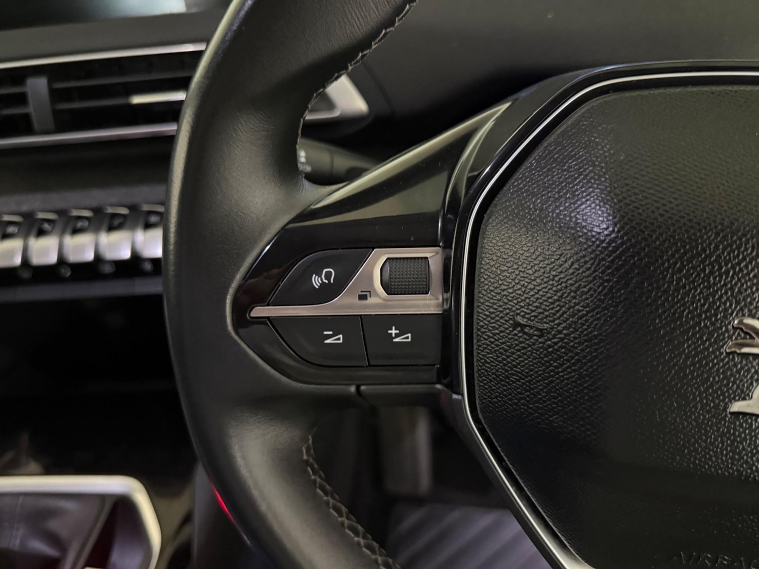 Used Peugeot 3008 for sale - 76997395: Photo 29