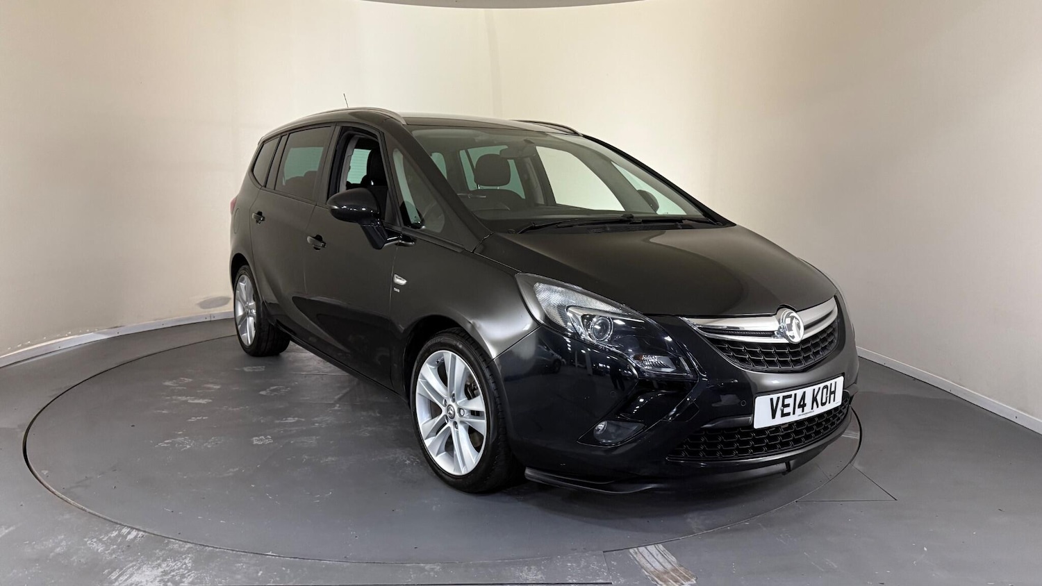 Used Vauxhall Zafira Tourer 2014 for sale - 76409237: Photo 1