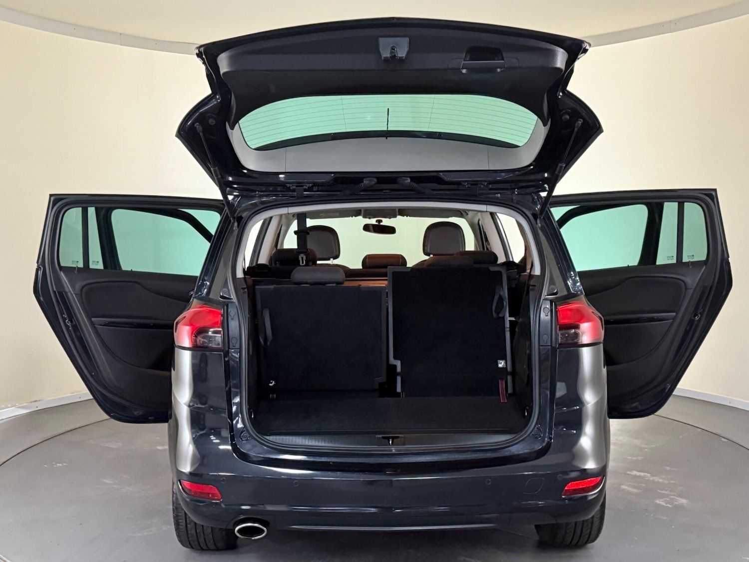 Used Vauxhall Zafira Tourer 2014 for sale - 76409237: Photo 12