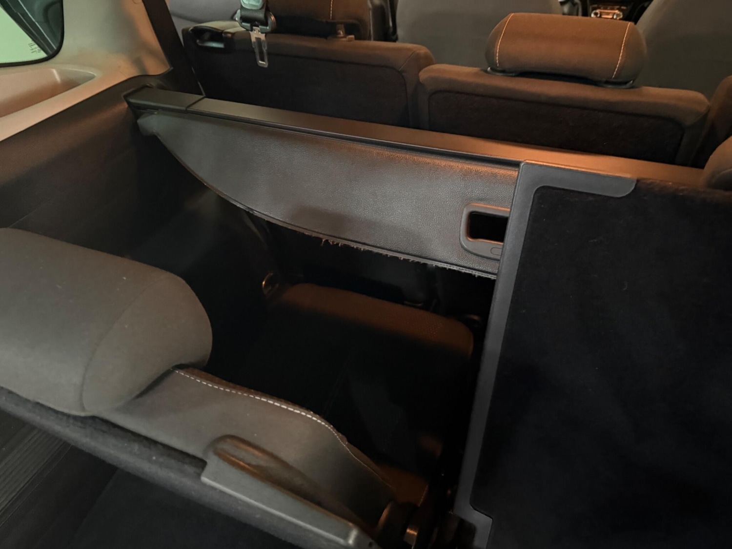 Used Vauxhall Zafira Tourer 2014 for sale - 76409237: Photo 14