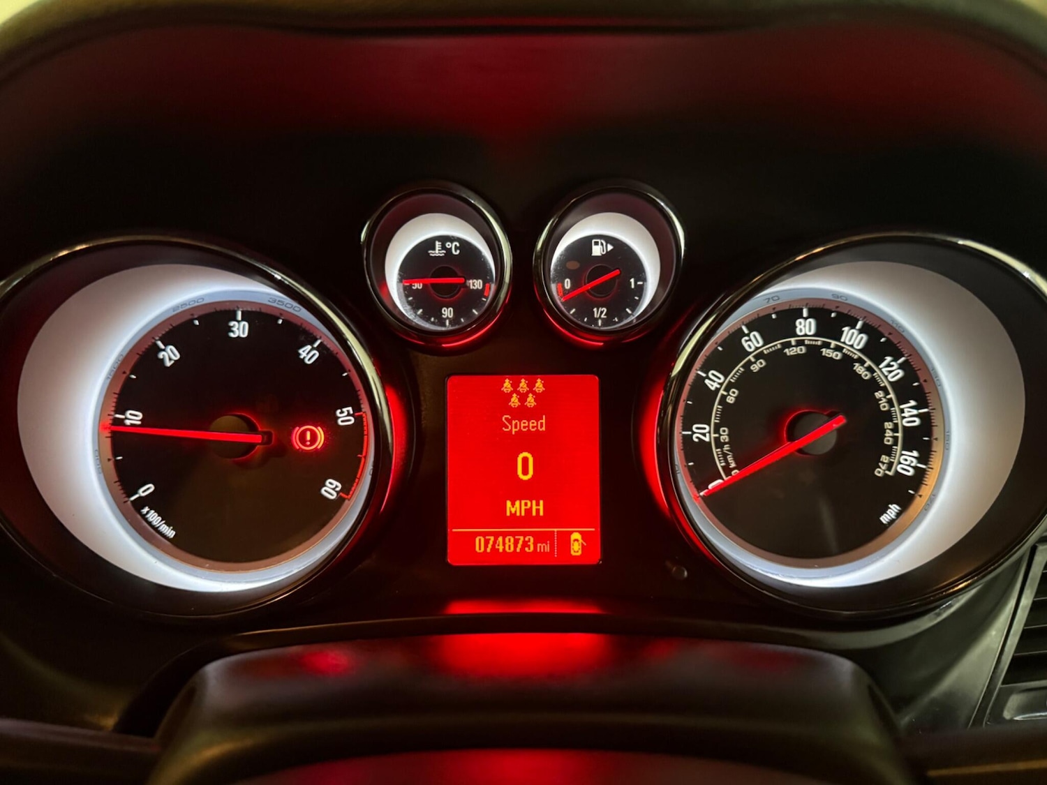 Used Vauxhall Zafira Tourer 2014 for sale - 76409237: Photo 35