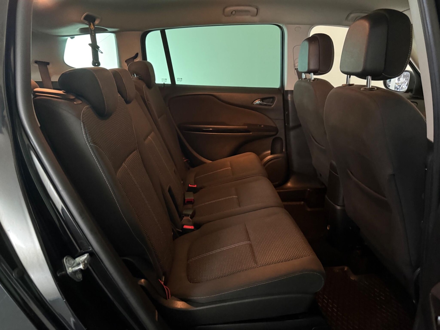 Used Vauxhall Zafira Tourer 2014 for sale - 76409237: Photo 47