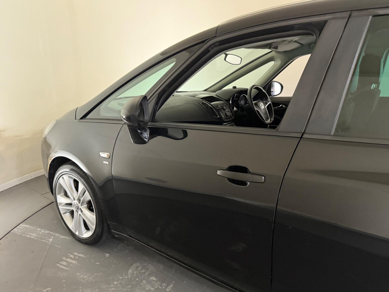 Used Vauxhall Zafira Tourer 2014 for sale - 76409237: Photo 56