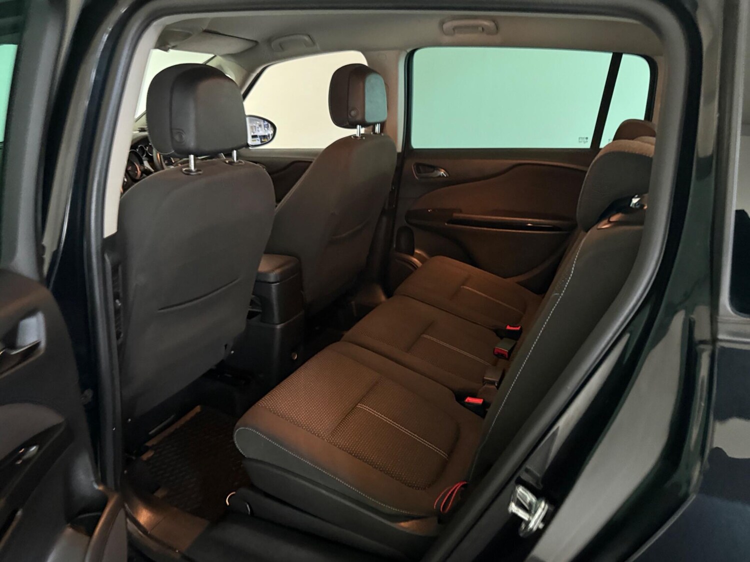 Used Vauxhall Zafira Tourer 2014 for sale - 76409237: Photo 64