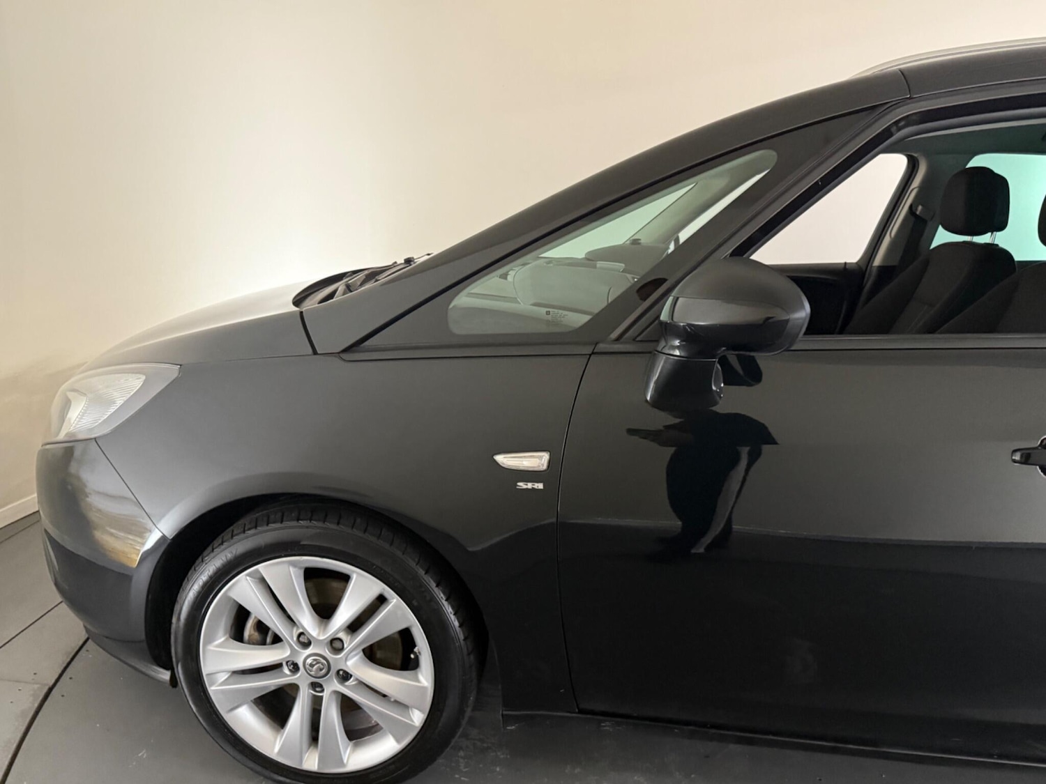 Used Vauxhall Zafira Tourer 2014 for sale - 76409237: Photo 76