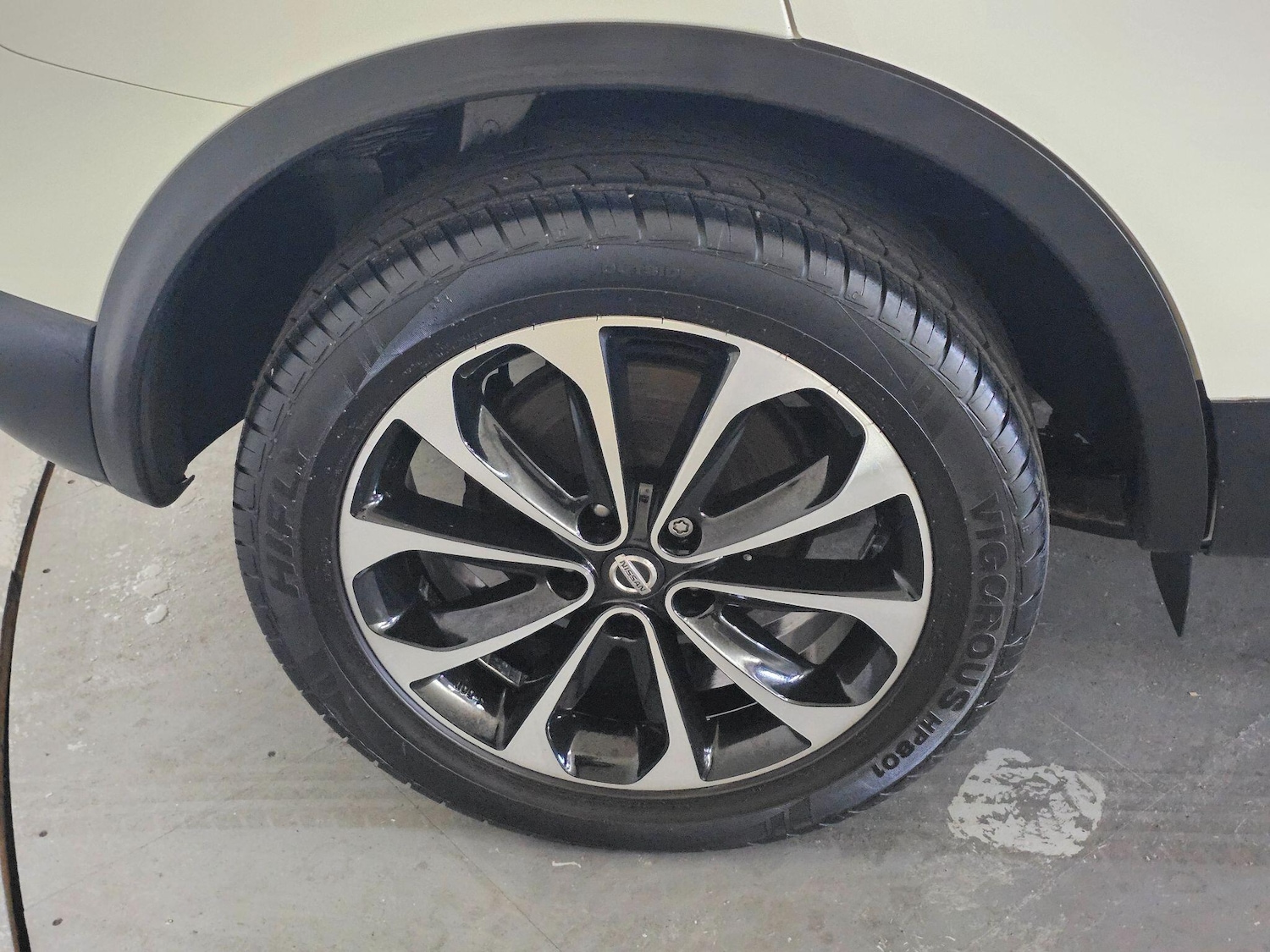 Used Nissan Qashqai 2013 for sale - 76409321: Photo 16