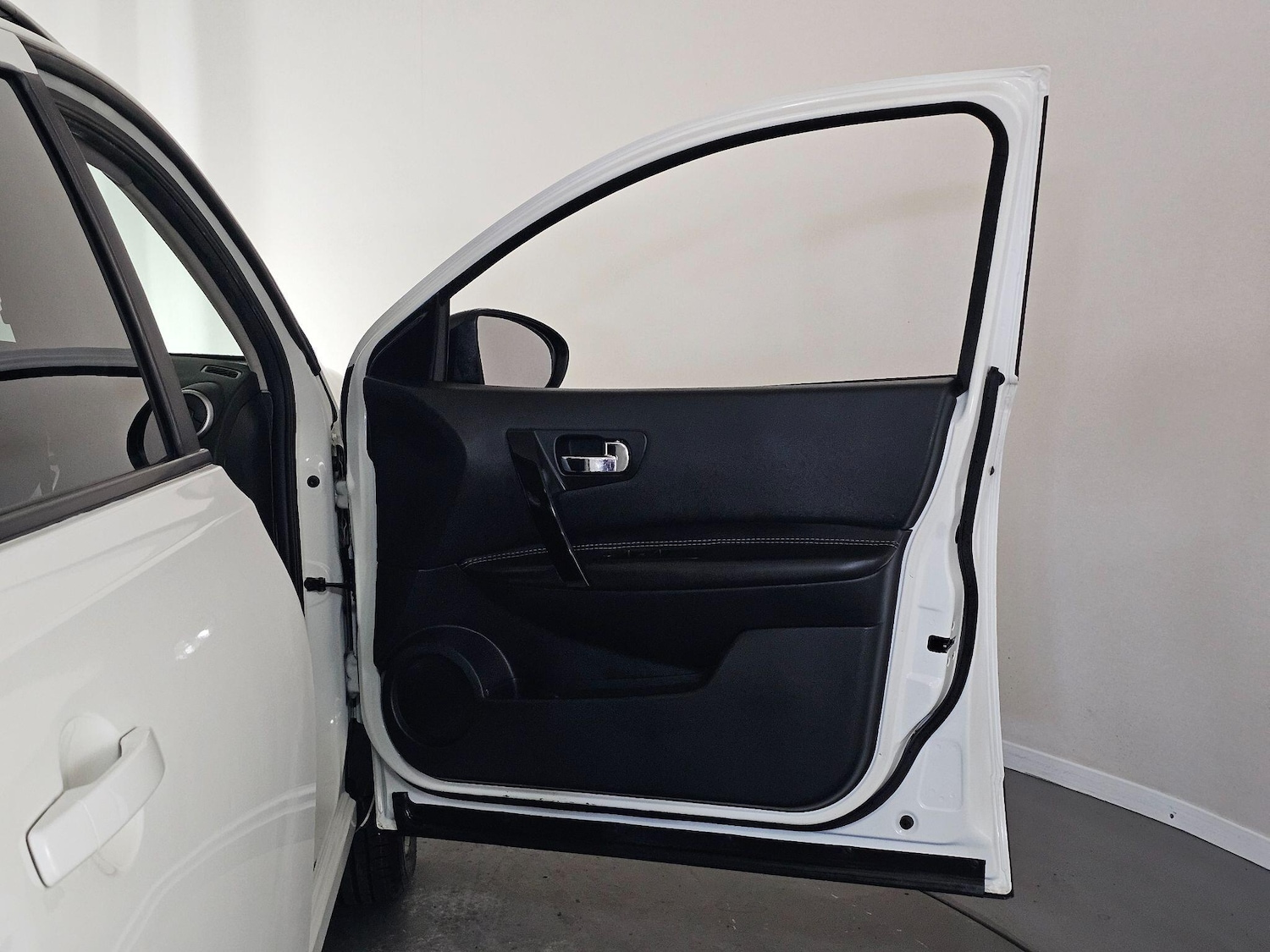 Used Nissan Qashqai 2013 for sale - 76409321: Photo 19