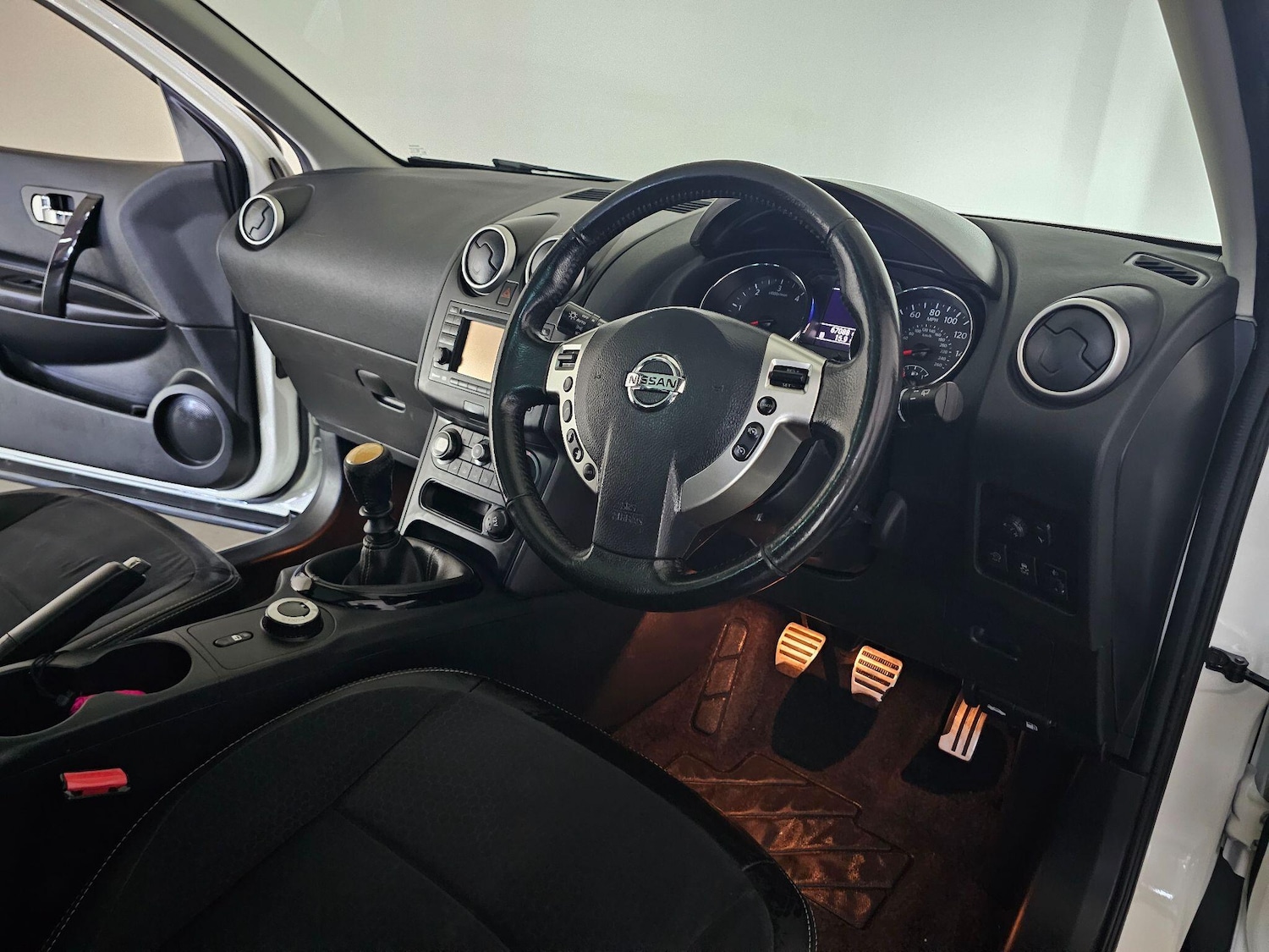 Used Nissan Qashqai 2013 for sale - 76409321: Photo 20