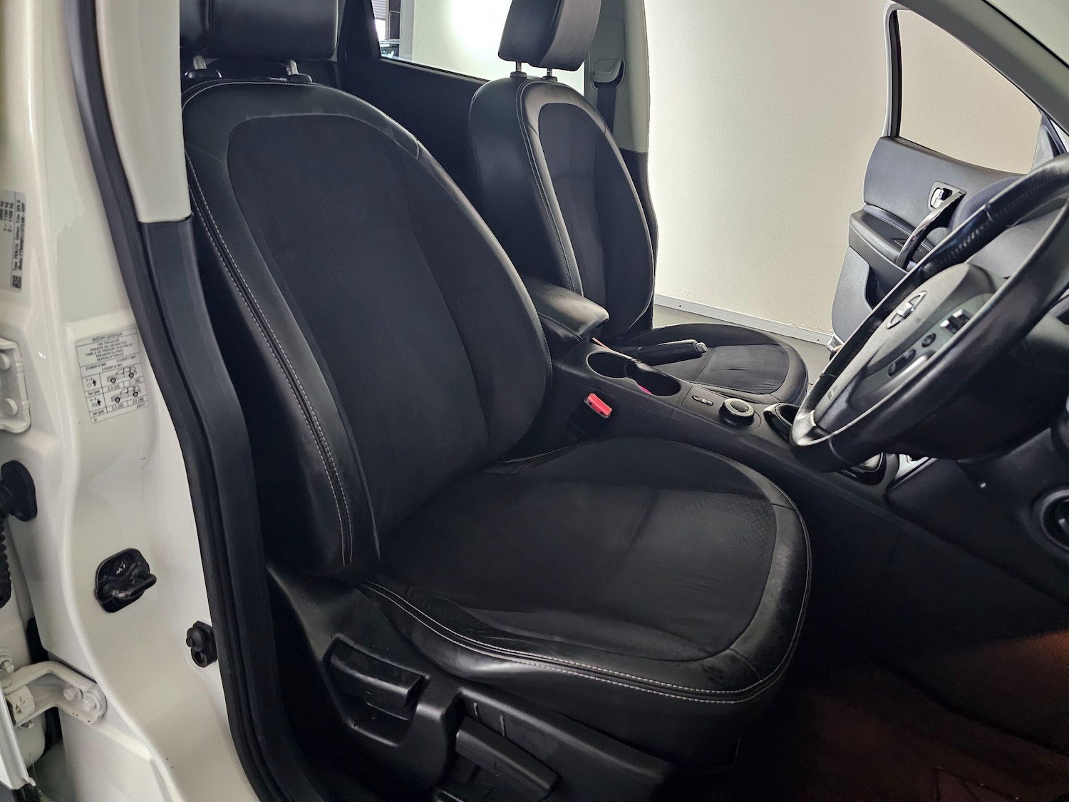 Used Nissan Qashqai 2013 for sale - 76409321: Photo 21