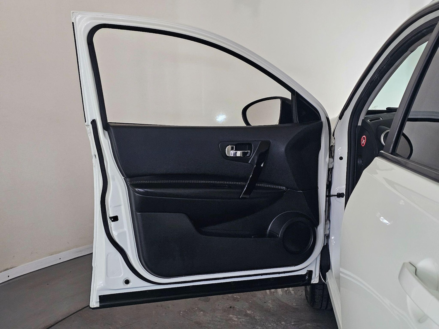 Used Nissan Qashqai 2013 for sale - 76409321: Photo 22