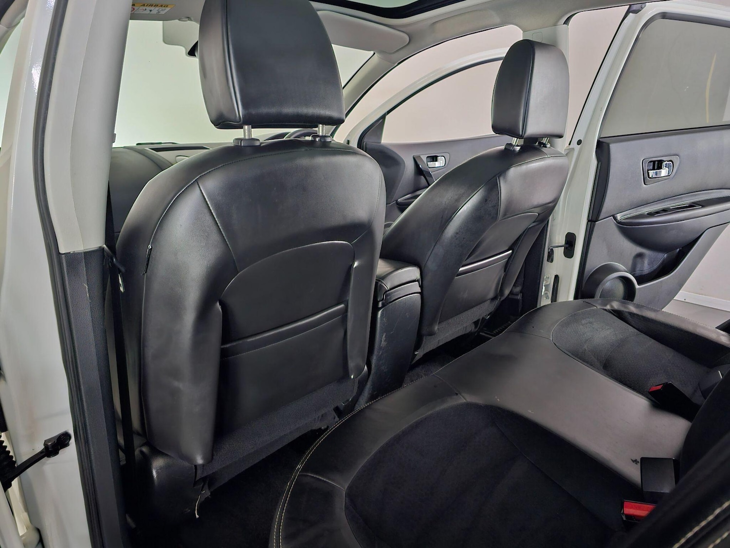 Used Nissan Qashqai 2013 for sale - 76409321: Photo 30