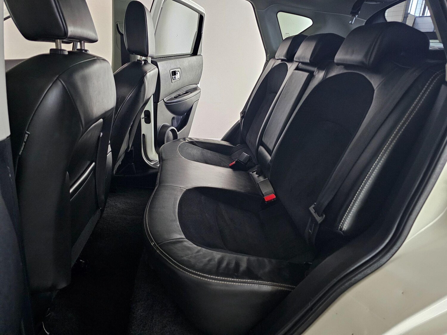 Used Nissan Qashqai 2013 for sale - 76409321: Photo 32