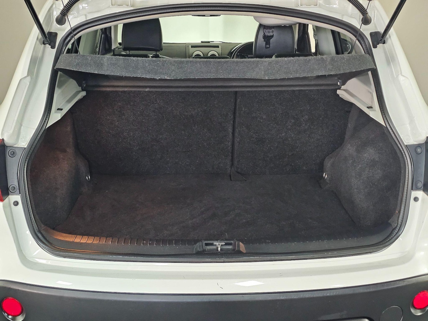 Used Nissan Qashqai 2013 for sale - 76409321: Photo 49