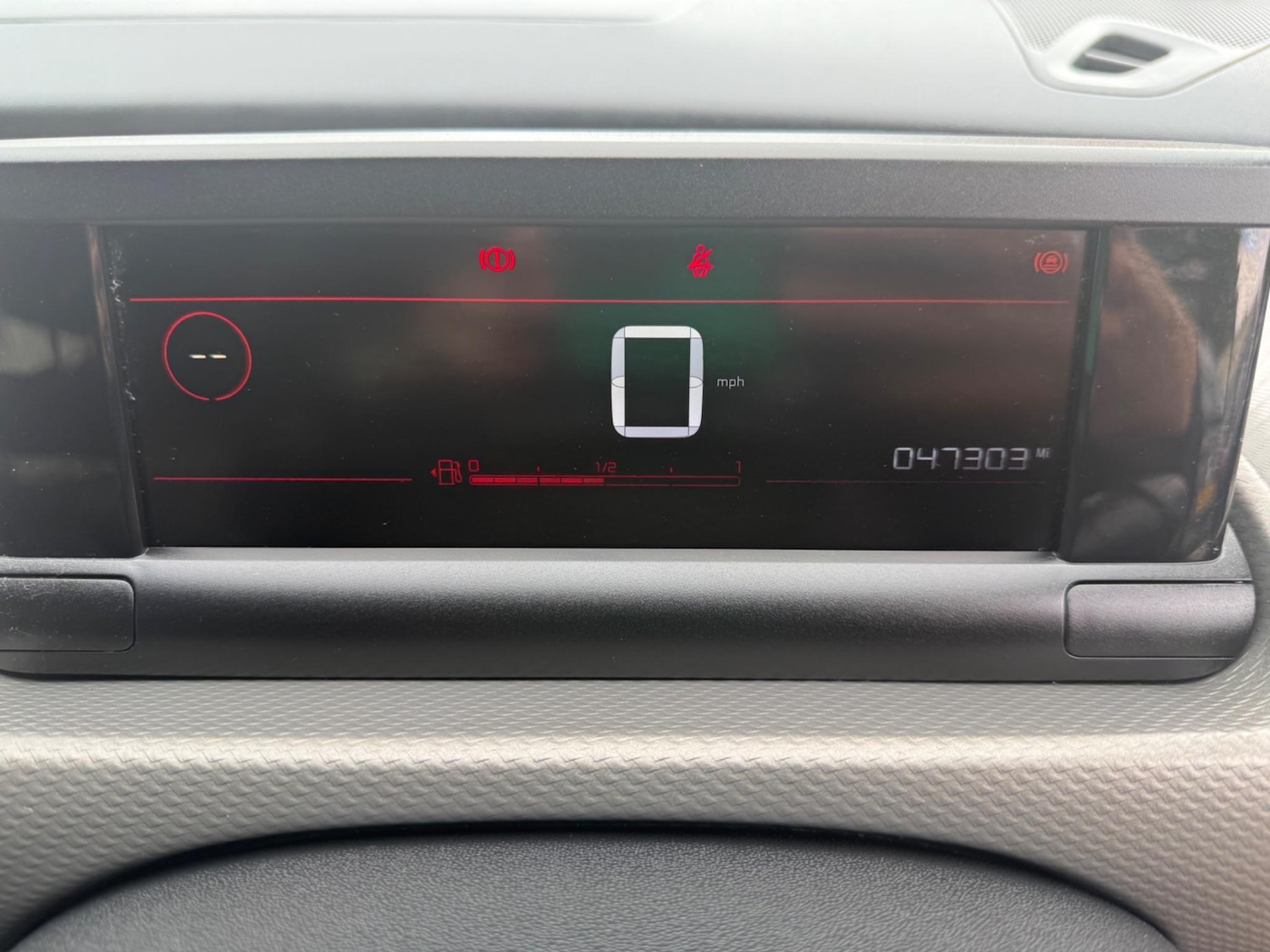 Used Citroen C4 Cactus 2018 for sale - 76408532: Photo 34