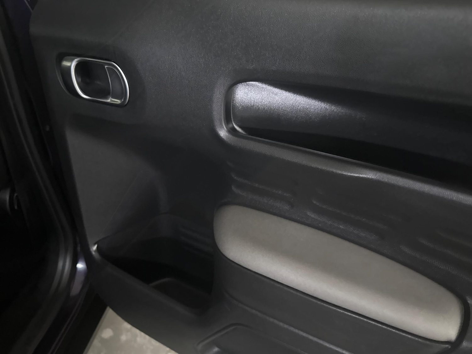 Used Citroen C4 Cactus 2018 for sale - 76408532: Photo 45