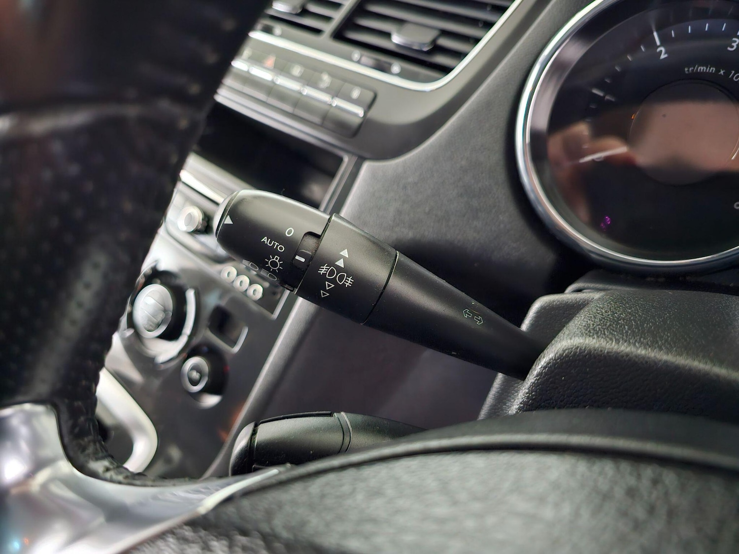 Used Peugeot 5008 2016 for sale - 76409448: Photo 37