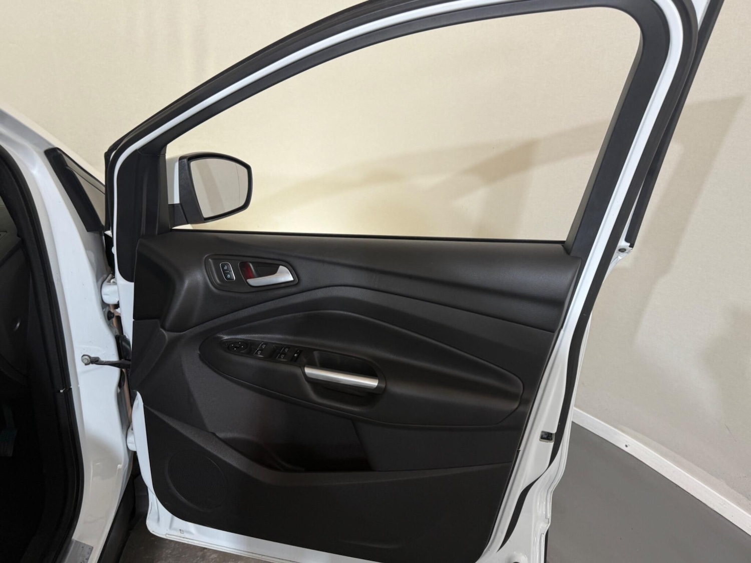 Used Ford Kuga 2018 for sale - 76408723: Photo 21