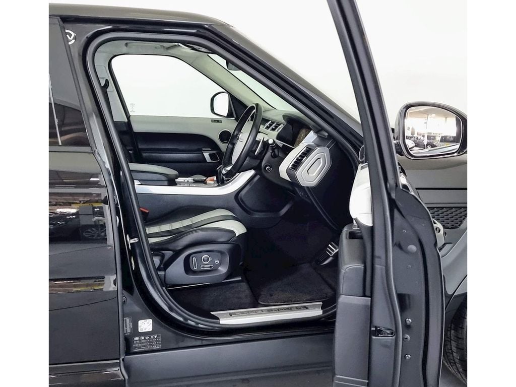 Used Land Rover Range Rover Sport 2017 for sale - 76408924: Photo 19
