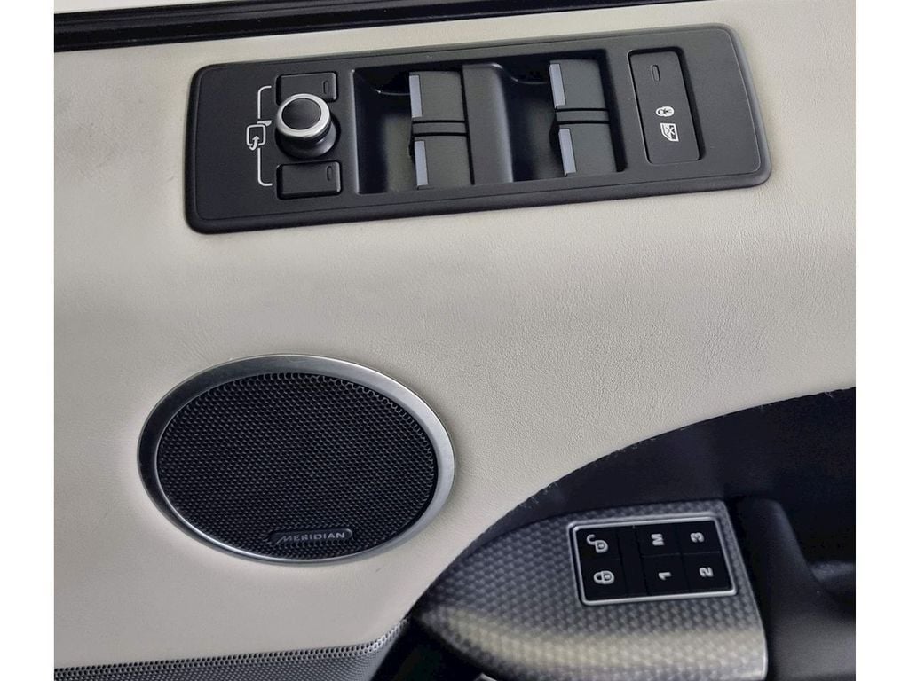 Used Land Rover Range Rover Sport 2017 for sale - 76408924: Photo 28