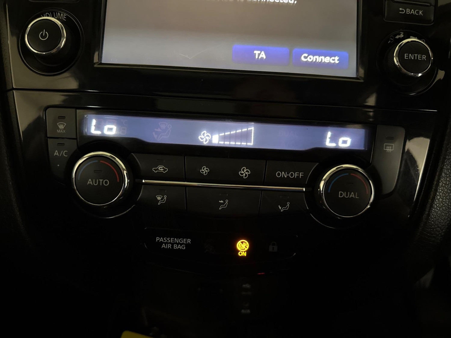 Used Nissan X-Trail 2015 for sale - 76591974: Photo 42