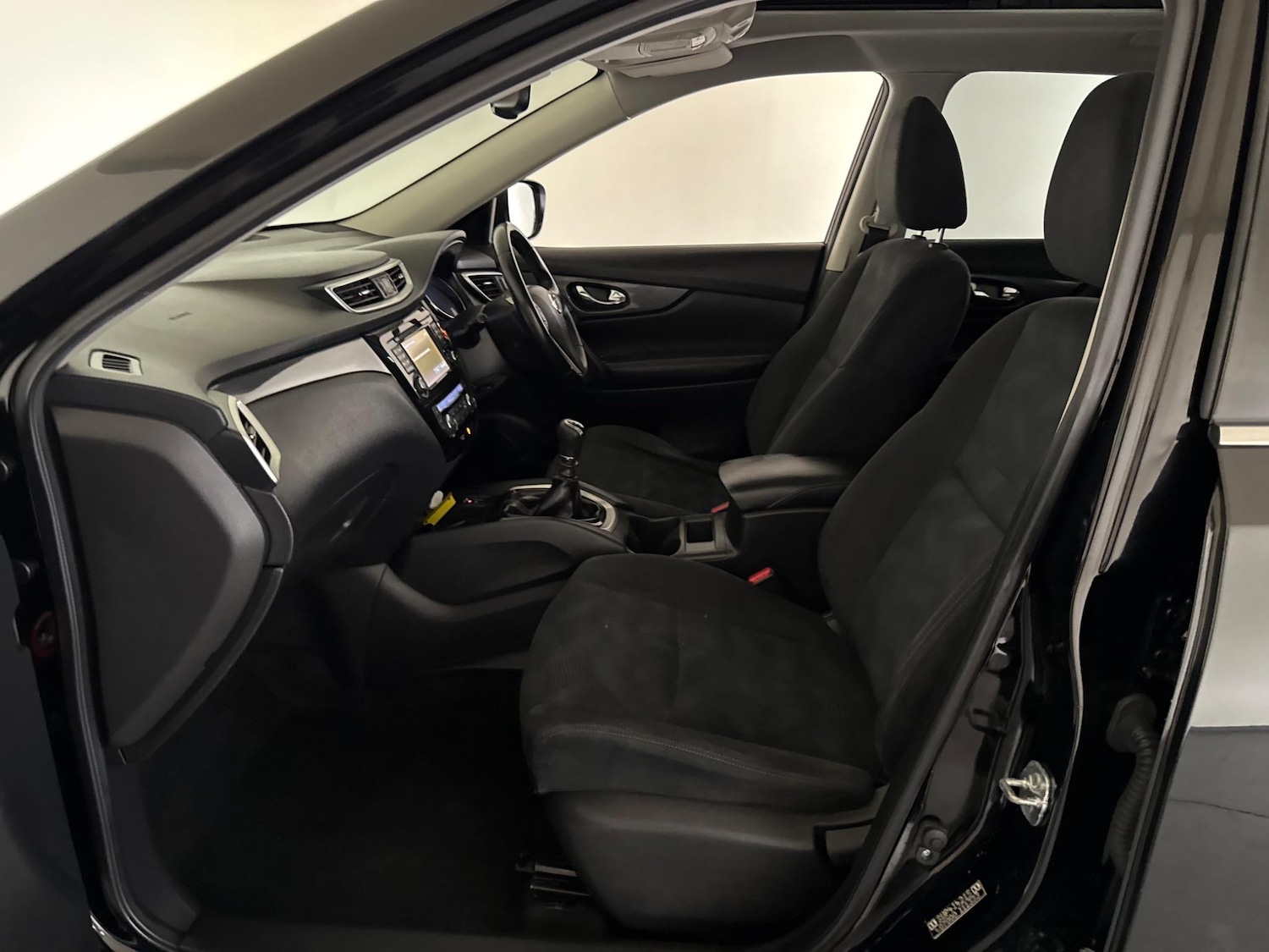 Used Nissan X-Trail 2015 for sale - 76591974: Photo 69