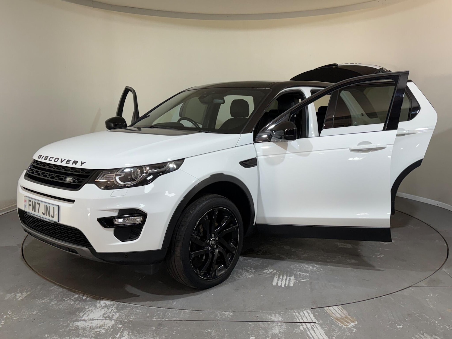 Used Land Rover Discovery Sport 2017 for sale - 76499973: Photo 10