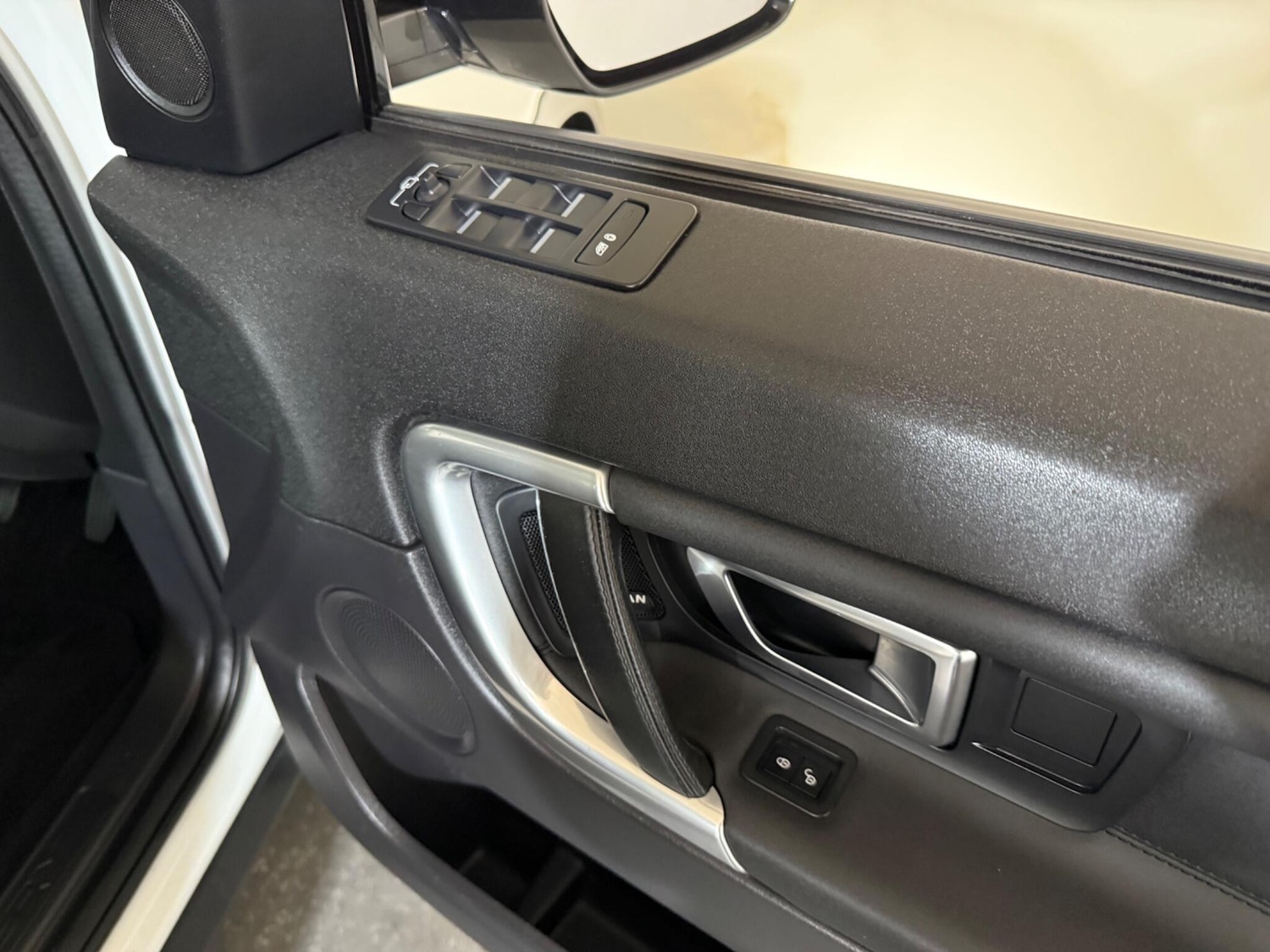 Used Land Rover Discovery Sport 2017 for sale - 76499973: Photo 23