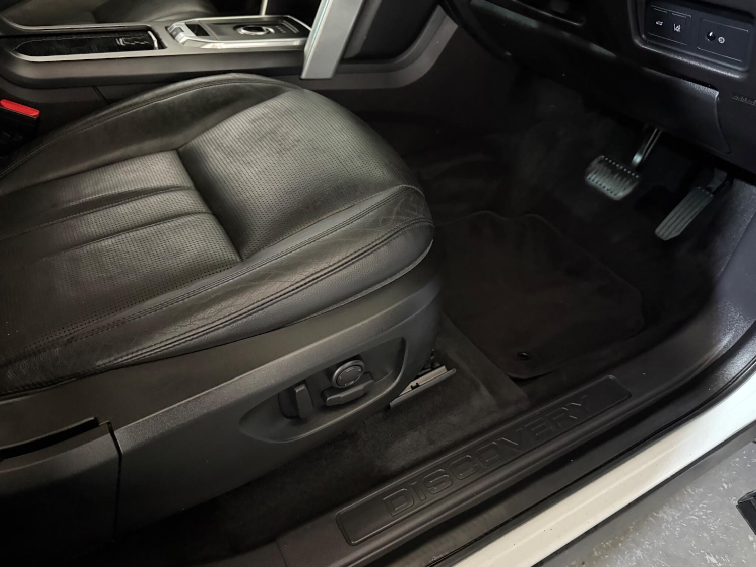 Used Land Rover Discovery Sport 2017 for sale - 76499973: Photo 26