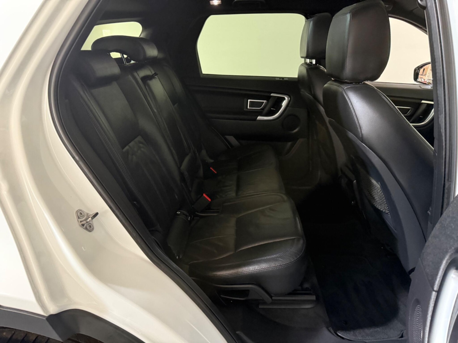 Used Land Rover Discovery Sport 2017 for sale - 76499973: Photo 51