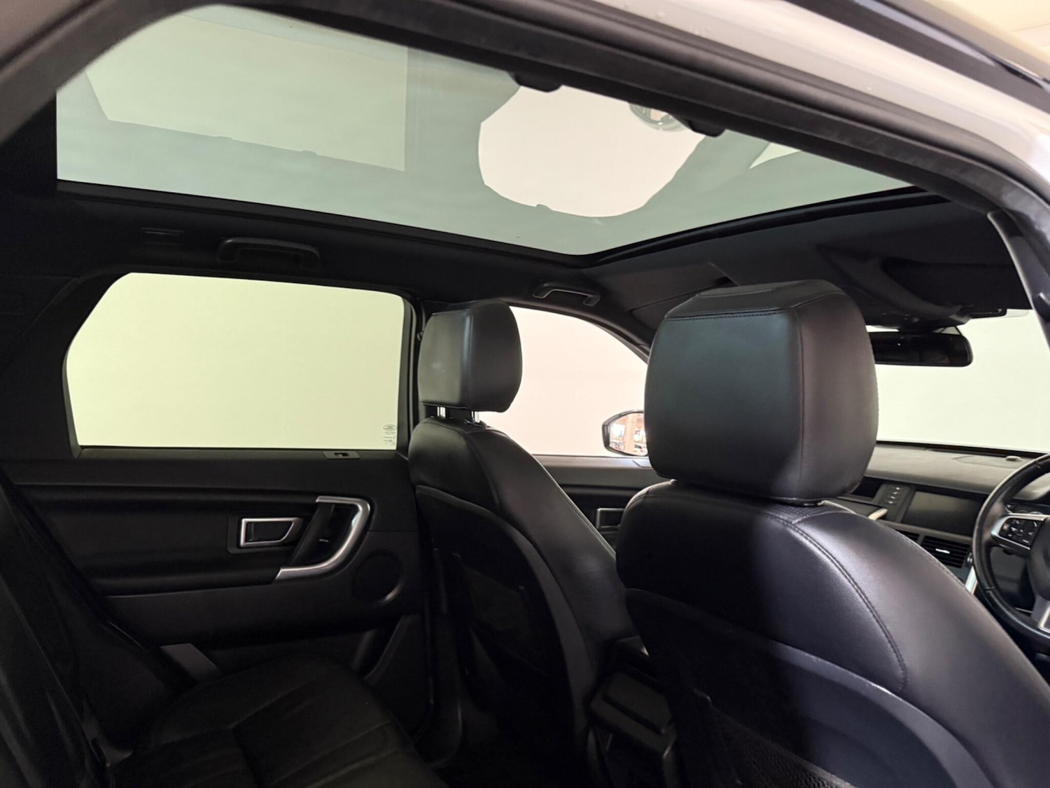 Used Land Rover Discovery Sport 2017 for sale - 76499973: Photo 55