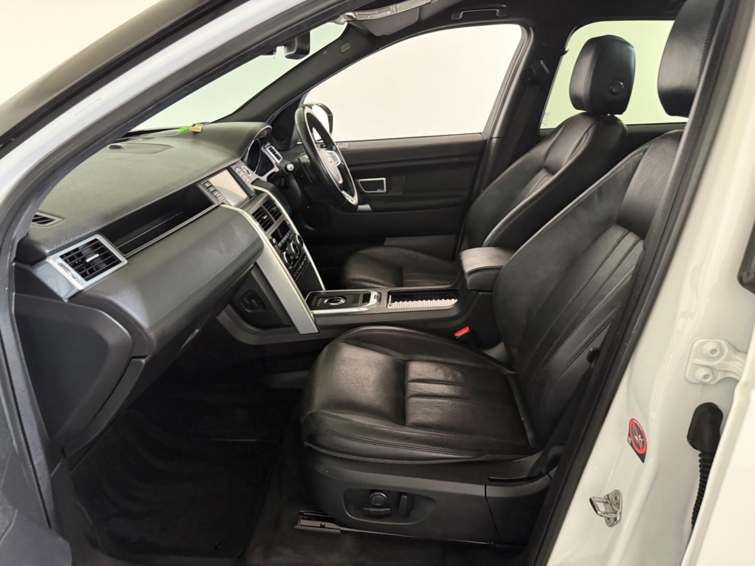 Used Land Rover Discovery Sport 2017 for sale - 76499973: Photo 72