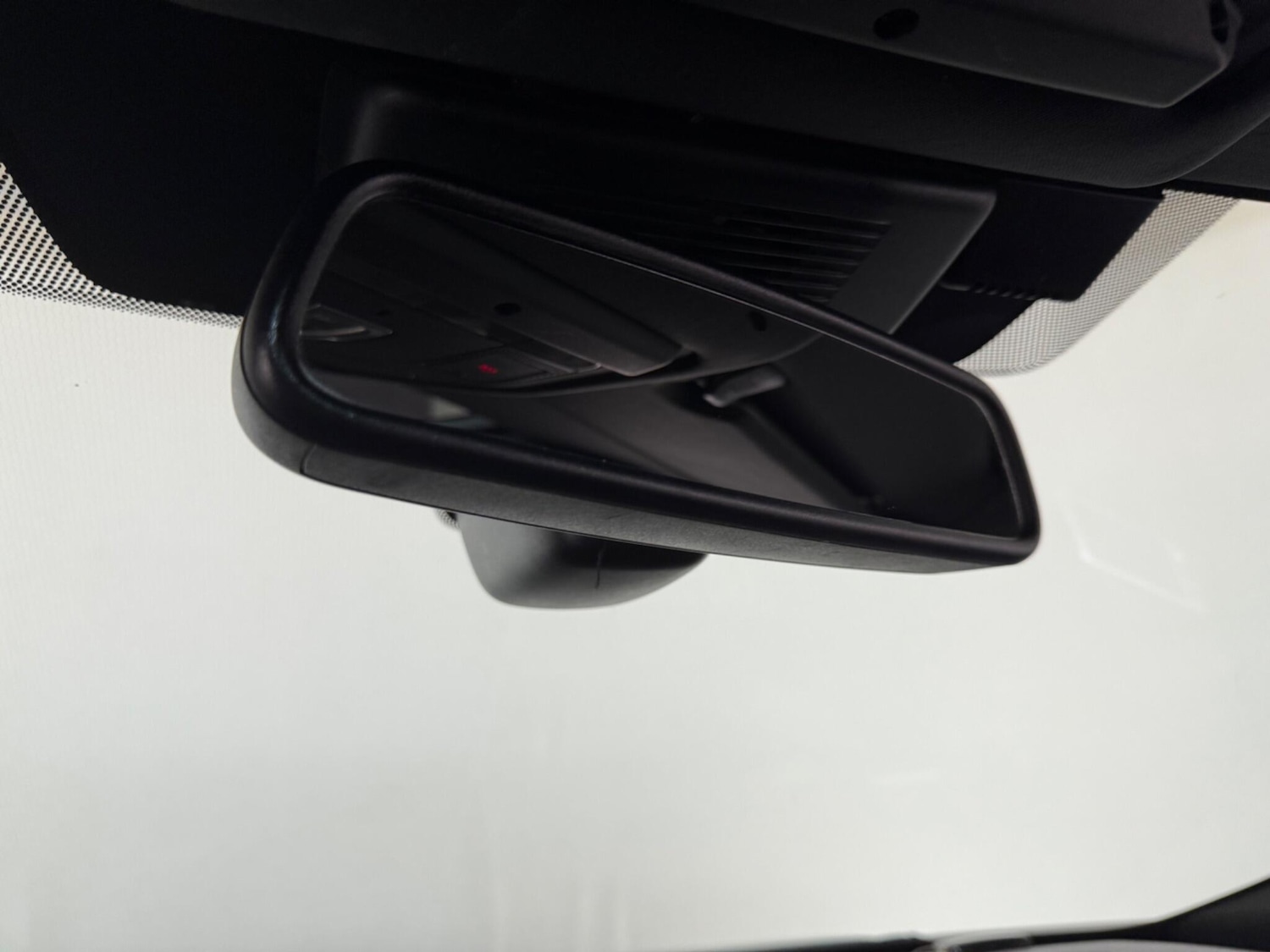 Used Land Rover Discovery Sport 2017 for sale - 76499973: Photo 75