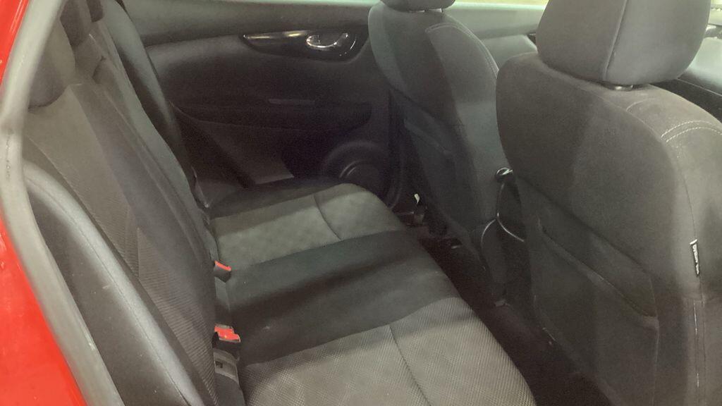 Used Nissan Qashqai 2015 for sale - 76551129: Photo 8