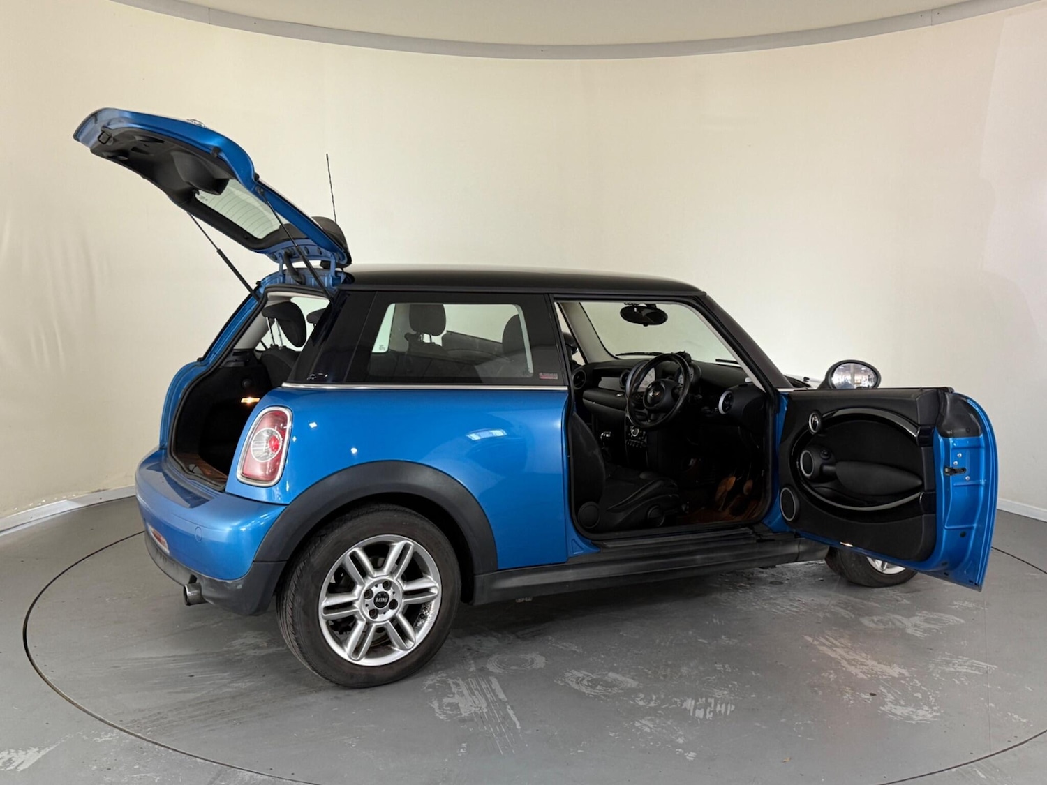 Used MINI Hatch 2011 for sale - 76987662: Photo 14