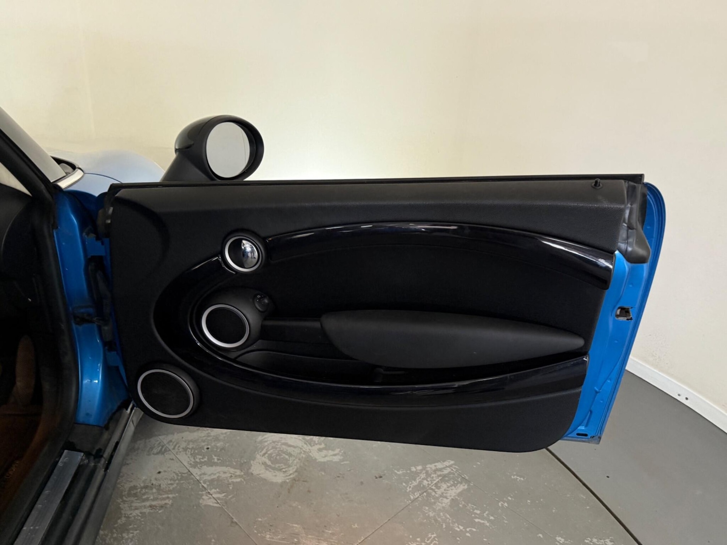 Used MINI Hatch 2011 for sale - 76987662: Photo 20