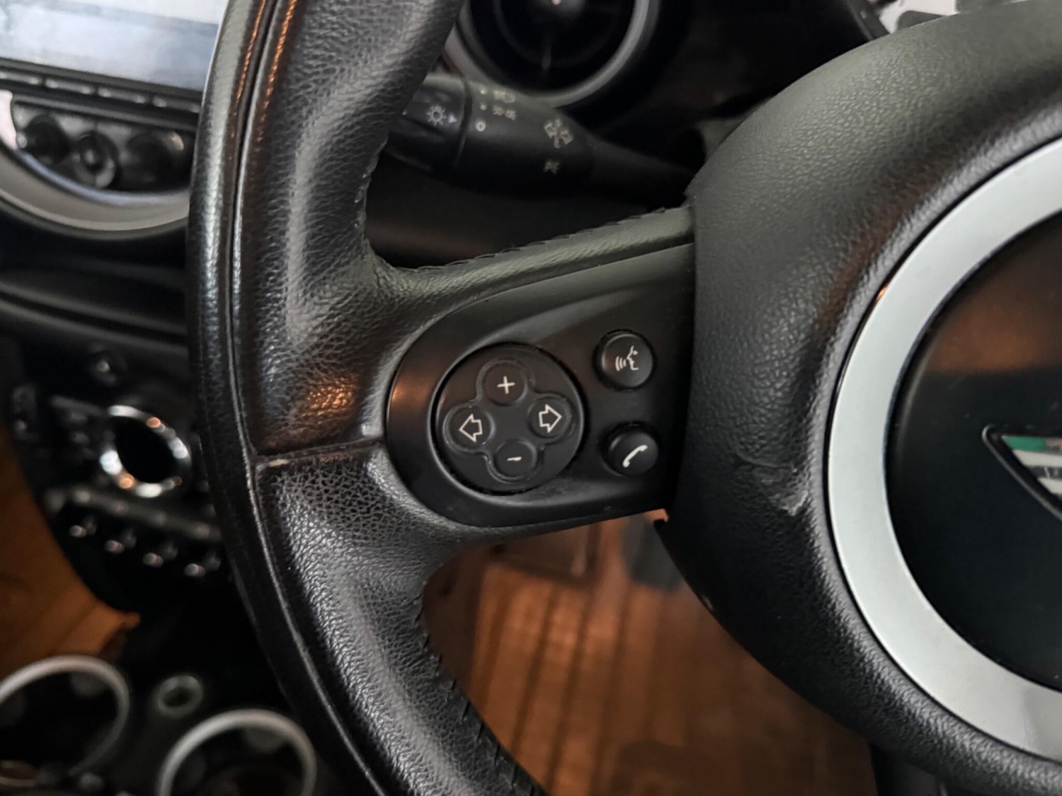 Used MINI Hatch 2011 for sale - 76987662: Photo 29