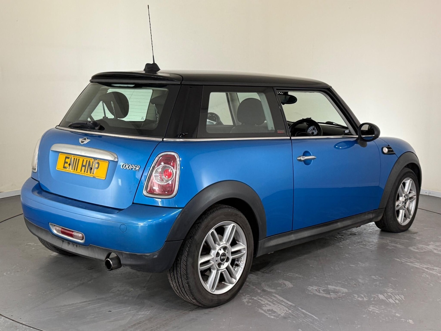 Used MINI Hatch 2011 for sale - 76987662: Photo 7