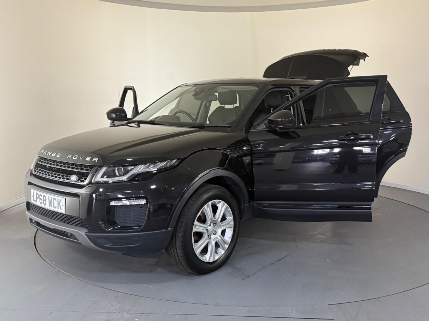 Used Land Rover Range Rover Evoque 2018 for sale - 76409094: Photo 11