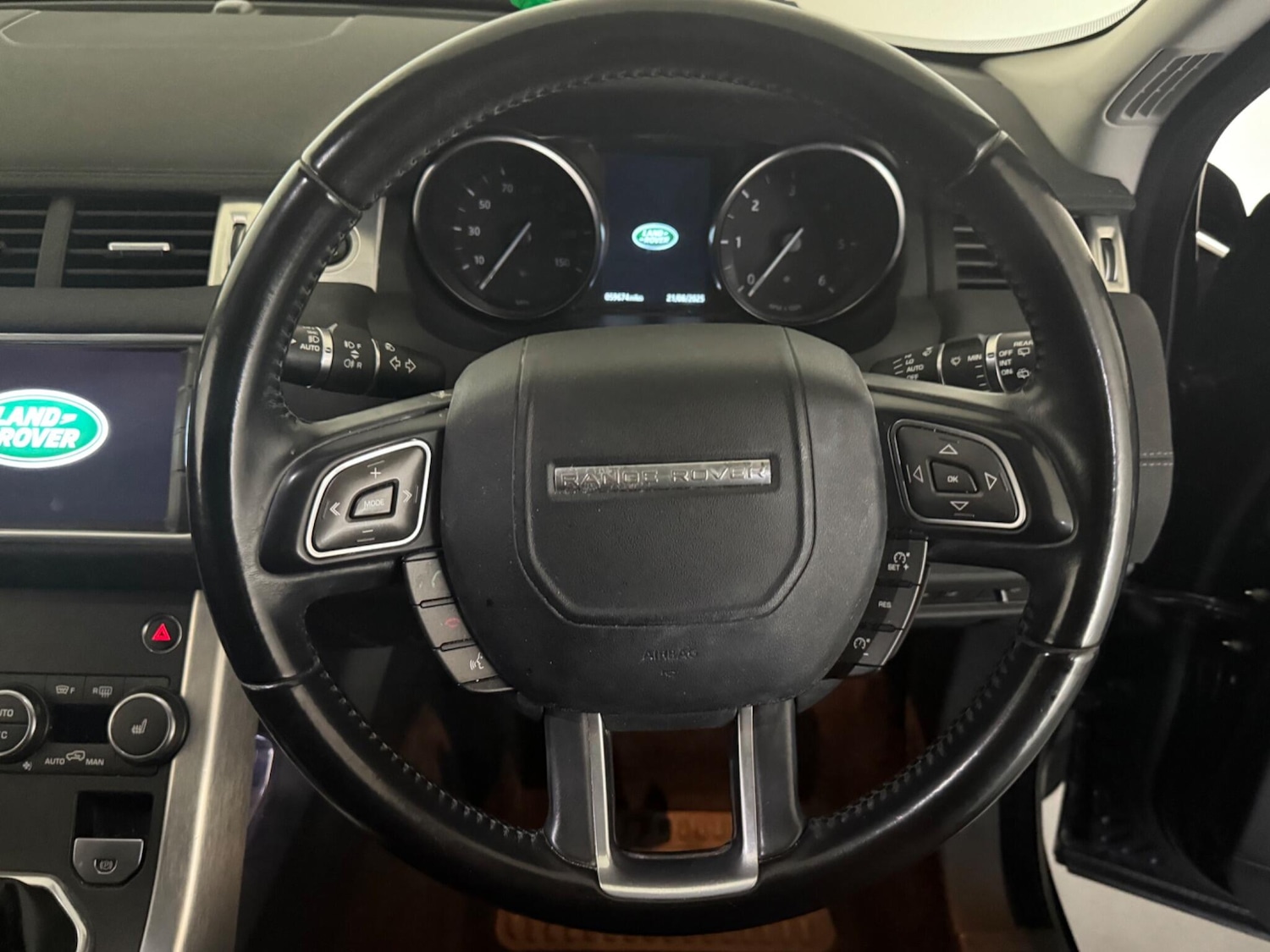 Used Land Rover Range Rover Evoque 2018 for sale - 76409094: Photo 27