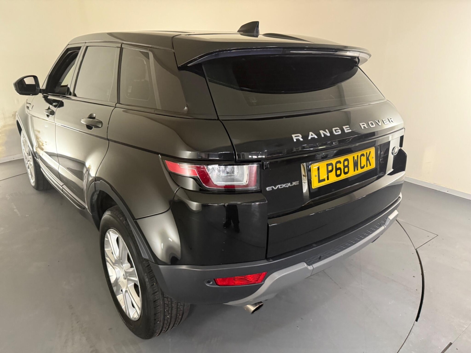 Used Land Rover Range Rover Evoque 2018 for sale - 76409094: Photo 53