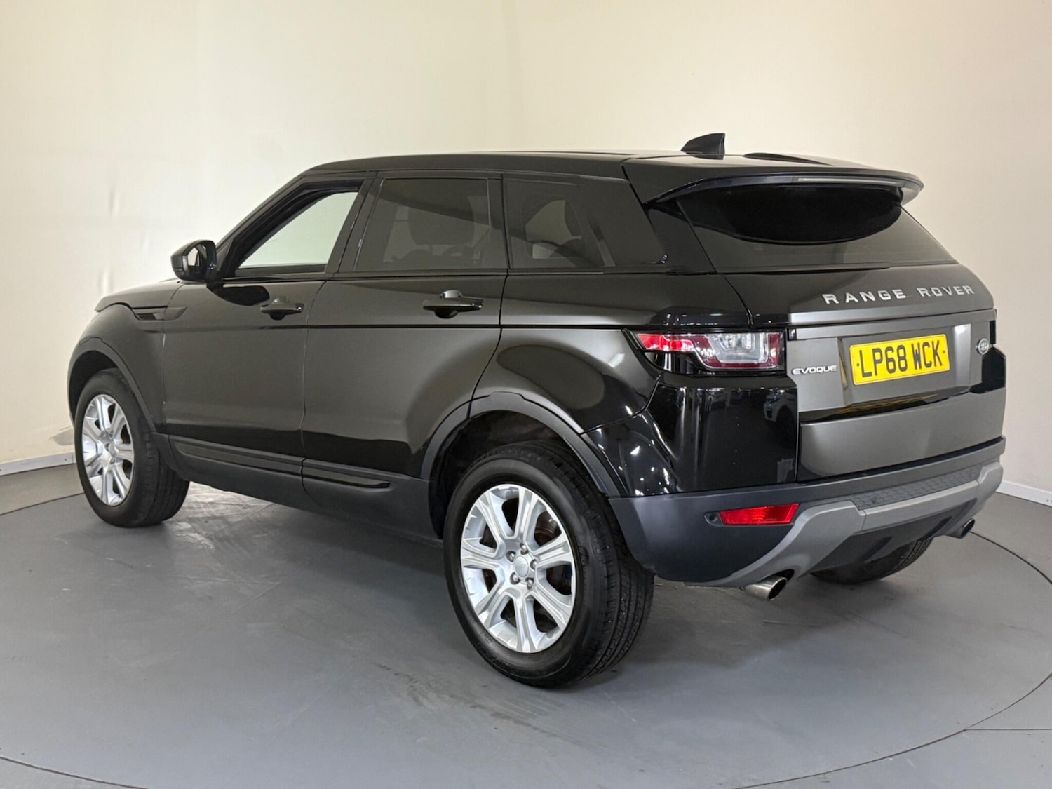 Used Land Rover Range Rover Evoque 2018 for sale - 76409094: Photo 6