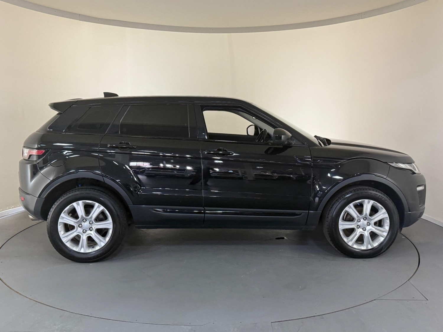 Used Land Rover Range Rover Evoque 2018 for sale - 76409094: Photo 8