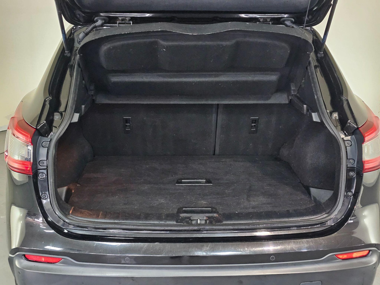 Used Nissan Qashqai 2018 for sale - 76513289: Photo 49