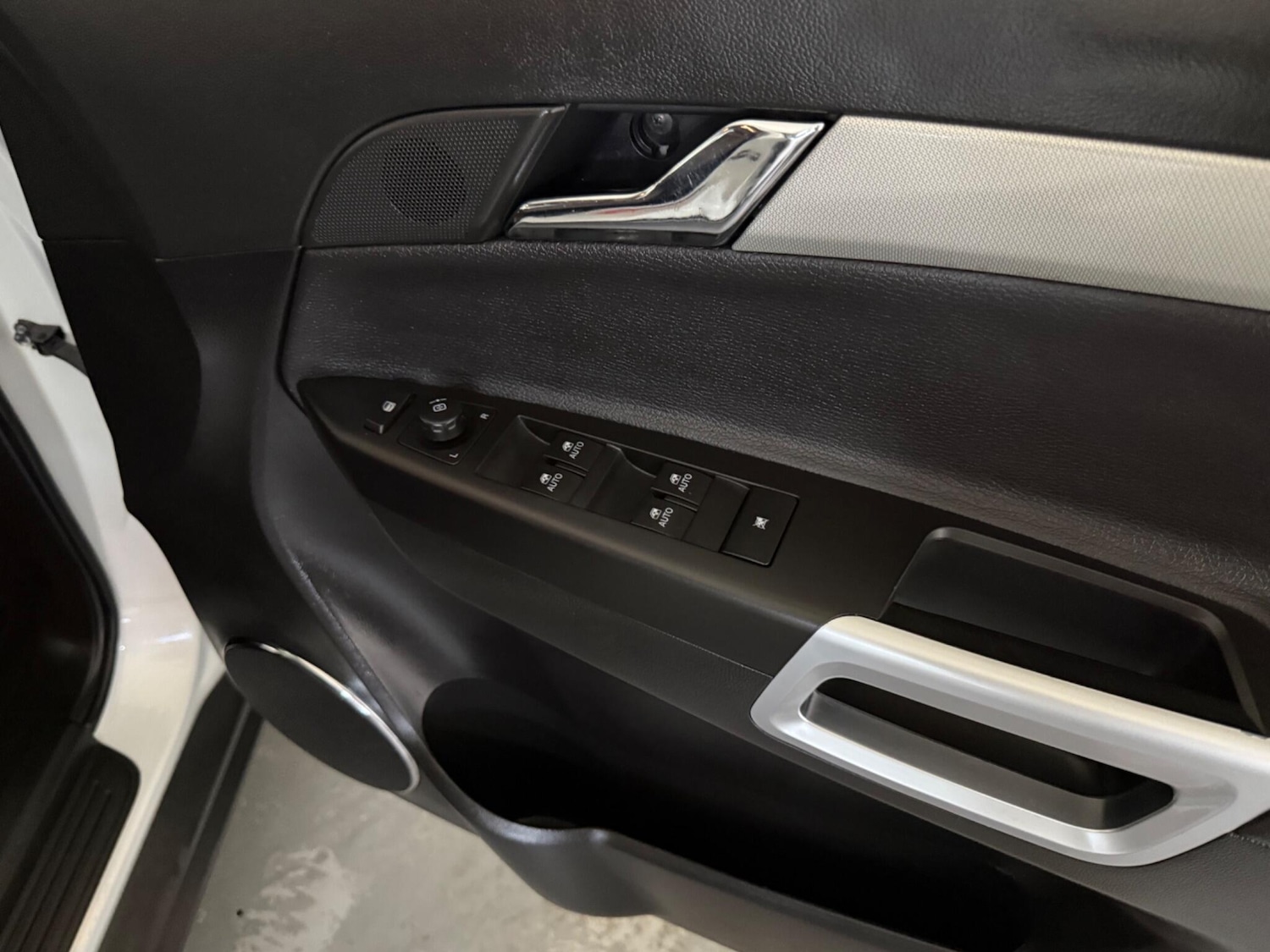 Used Vauxhall Antara 2013 for sale - 76408666: Photo 21