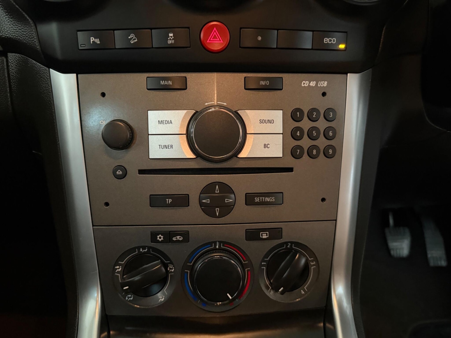 Used Vauxhall Antara 2013 for sale - 76408666: Photo 37