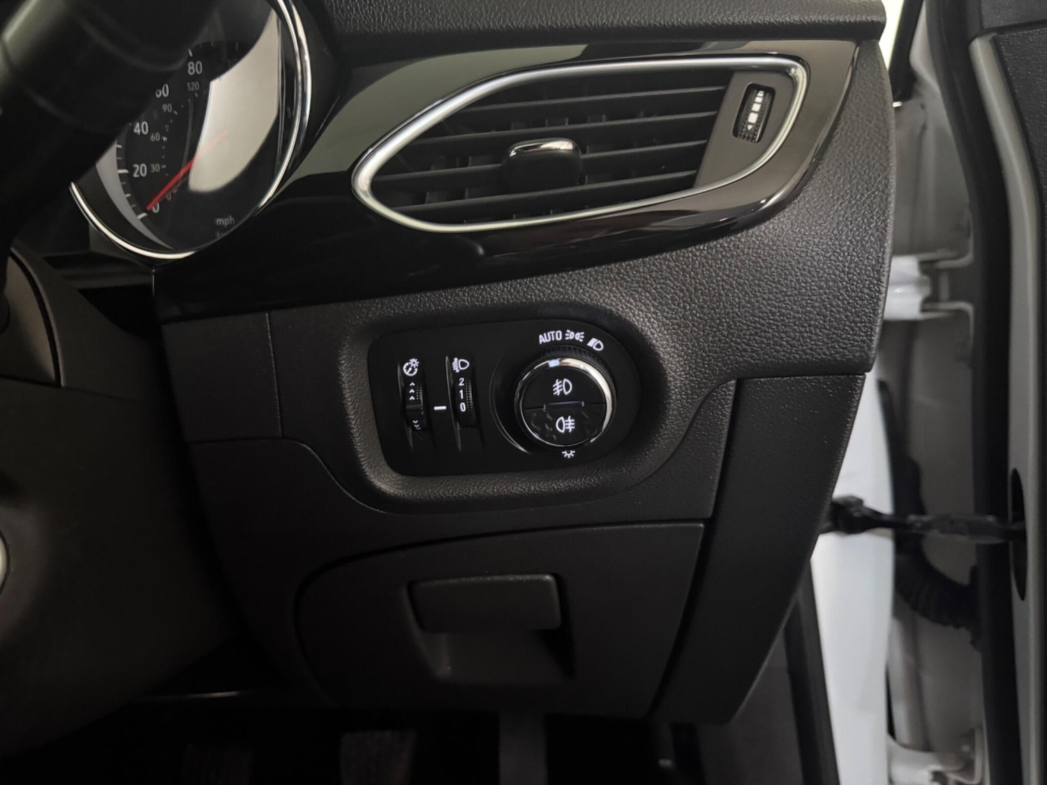 Used Vauxhall Astra 2017 for sale - 76408781: Photo 24