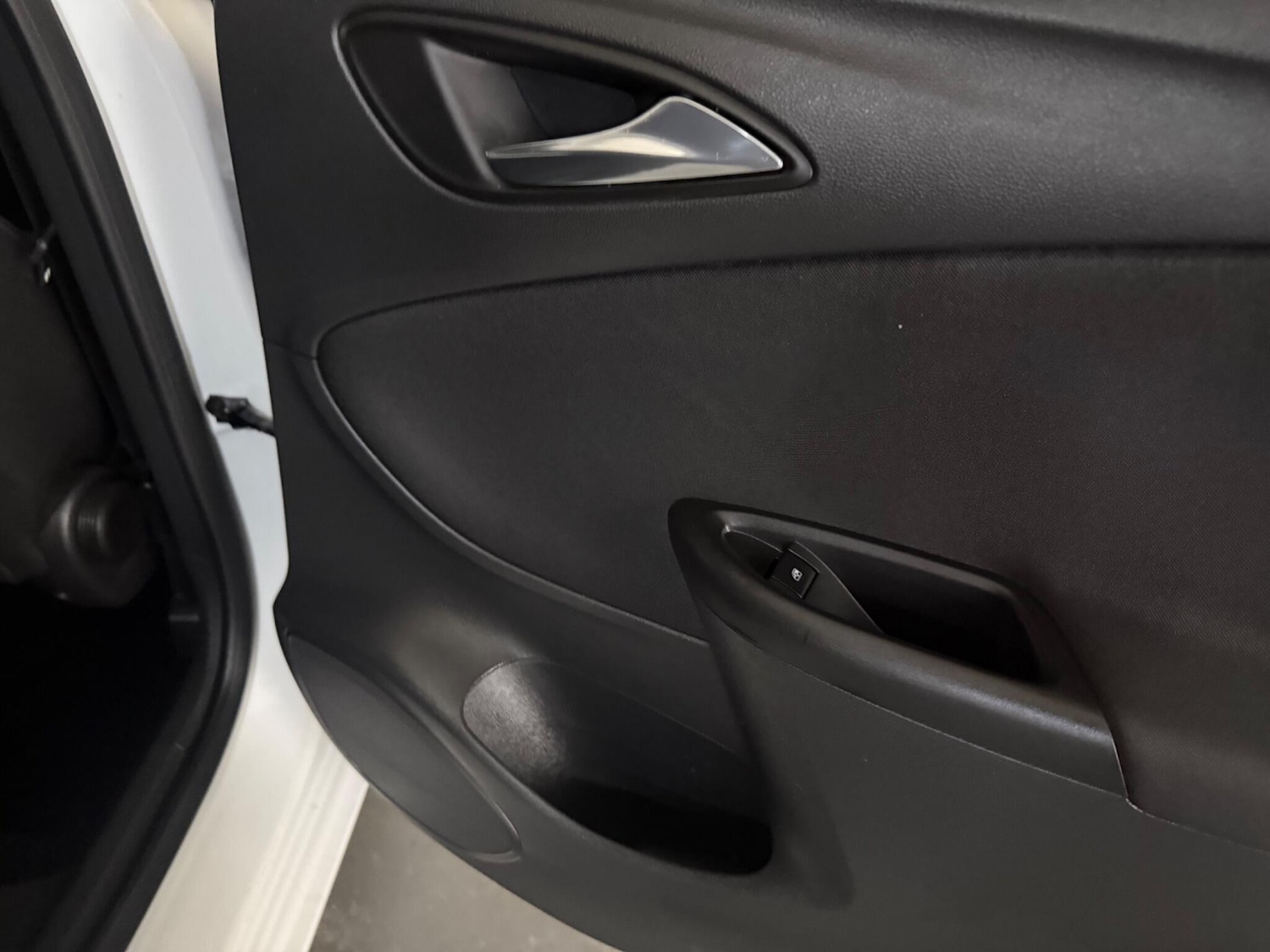 Used Vauxhall Astra 2017 for sale - 76408781: Photo 45